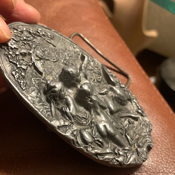 HUGE BOLD EDWARDIAN CAST METAL BELT BUCKLE LEDA AND THE SWAN MYTHOLOGICAL - Picture 6 of 12